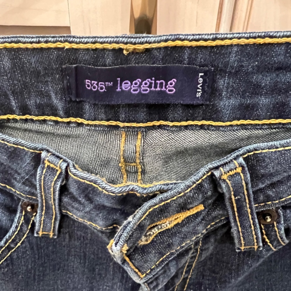 Jeans - Picture 2 of 2